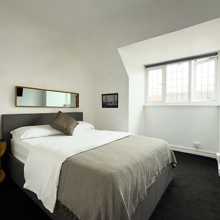 One-Bedroom Flat In Cheam Village Zewnętrze zdjęcie